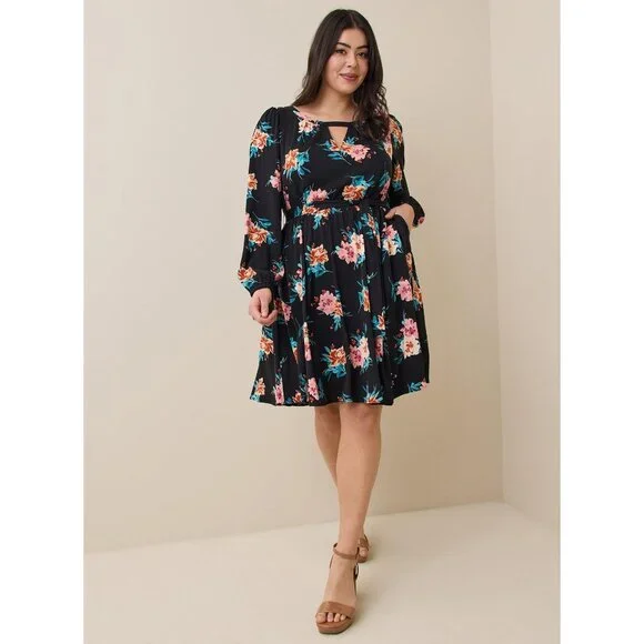 Torrid Black Multi Floral Mini Stretch Challis Tie Waist Pocket Dress Plus 1X - Picture 3 of 12